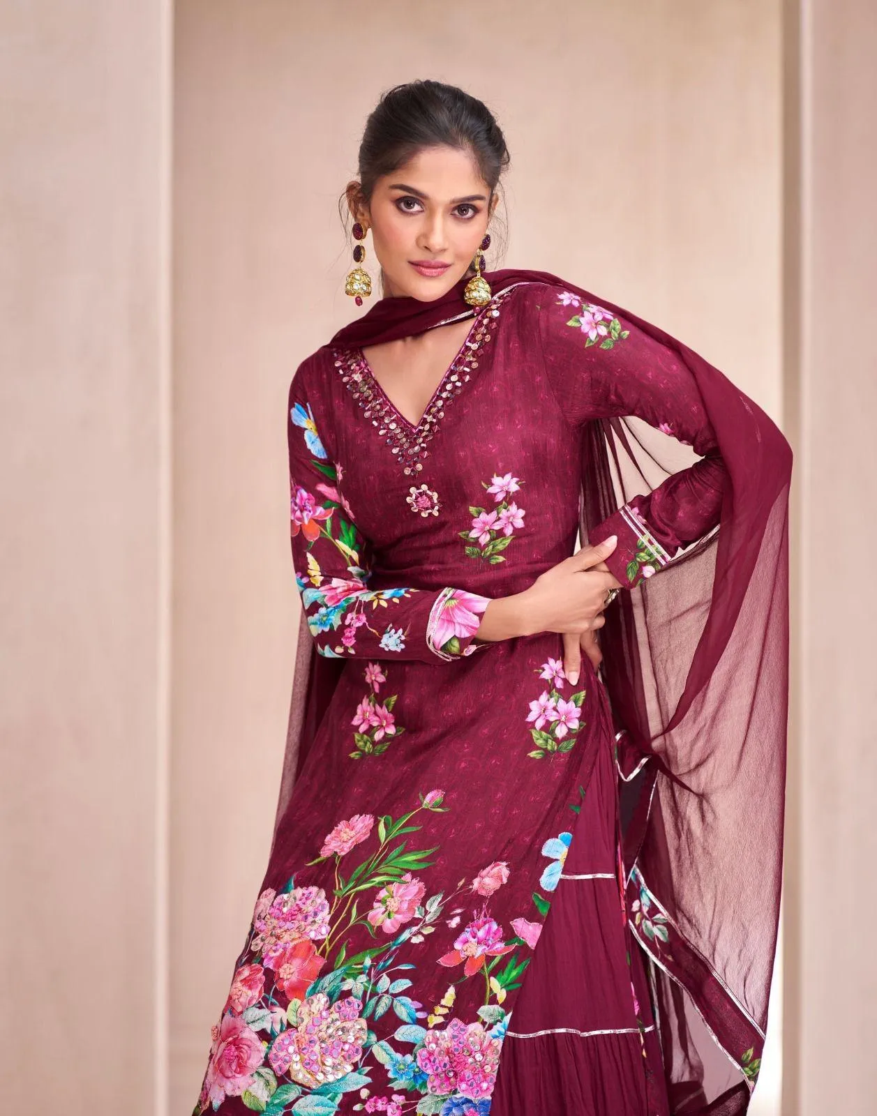 Sayuri Dahleez - 5527 - Image 3
